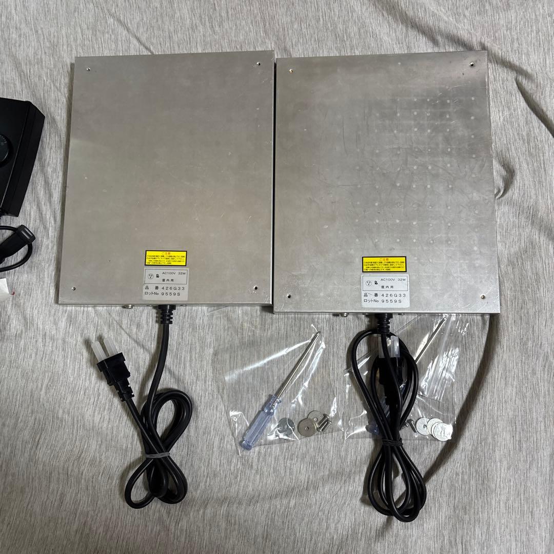 爬虫類用暖トツMサイズ2個、エキゾテラサーモ