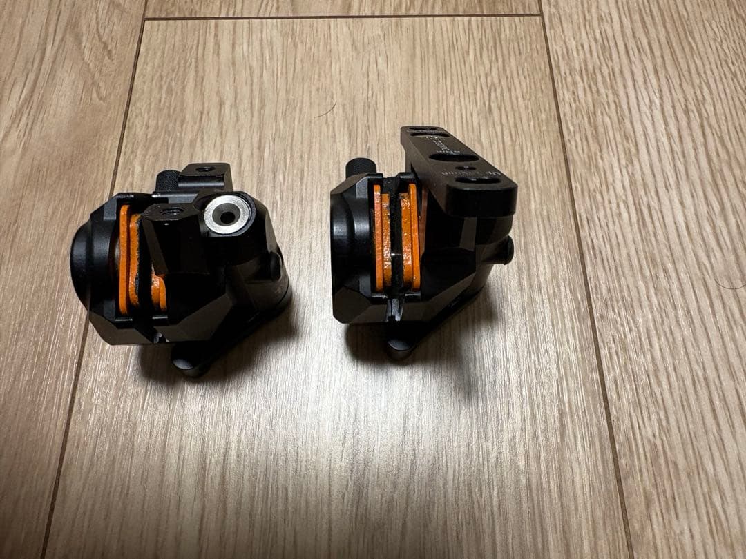 グロータック equal 機械式ディスクブレーキキャリパー　ブラック