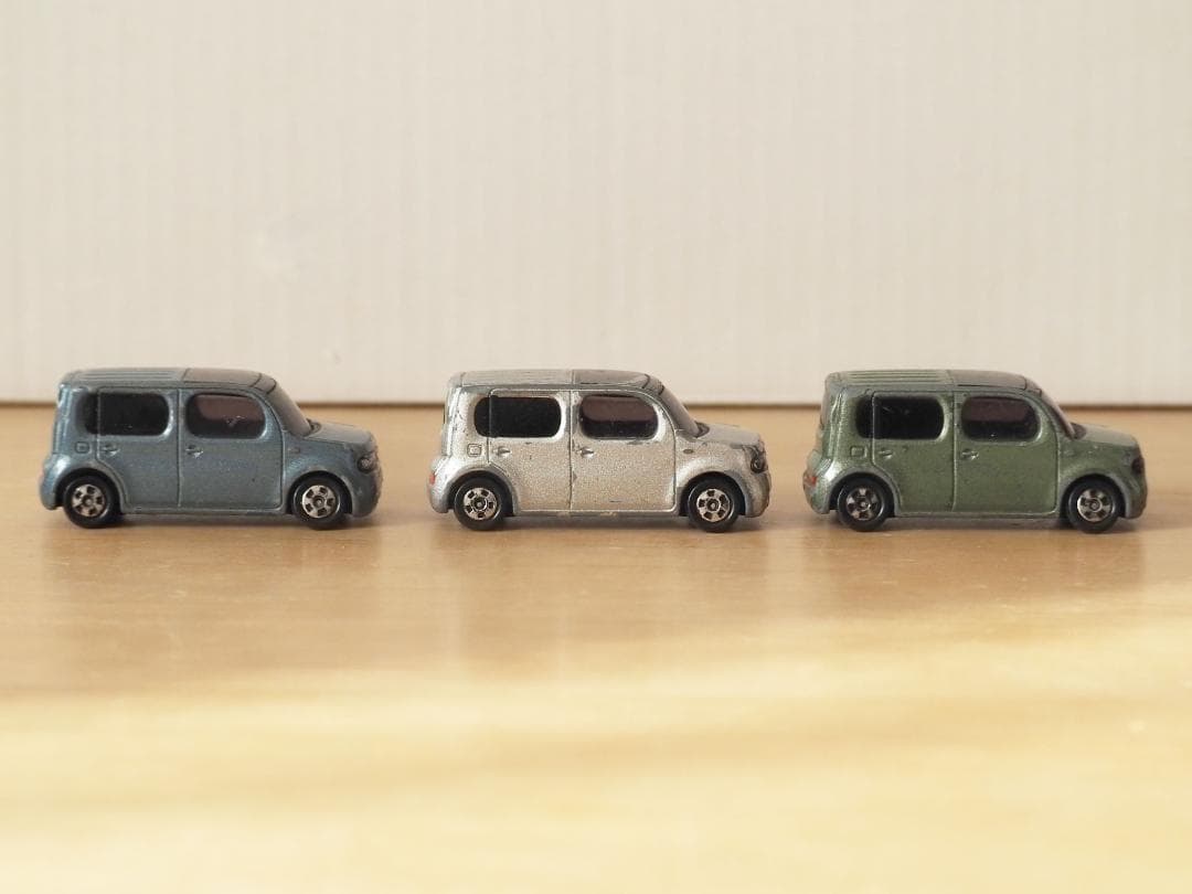 非売品 トミカ★日産 キューブ 8台セット カラーサンプル CUBE ミニカー