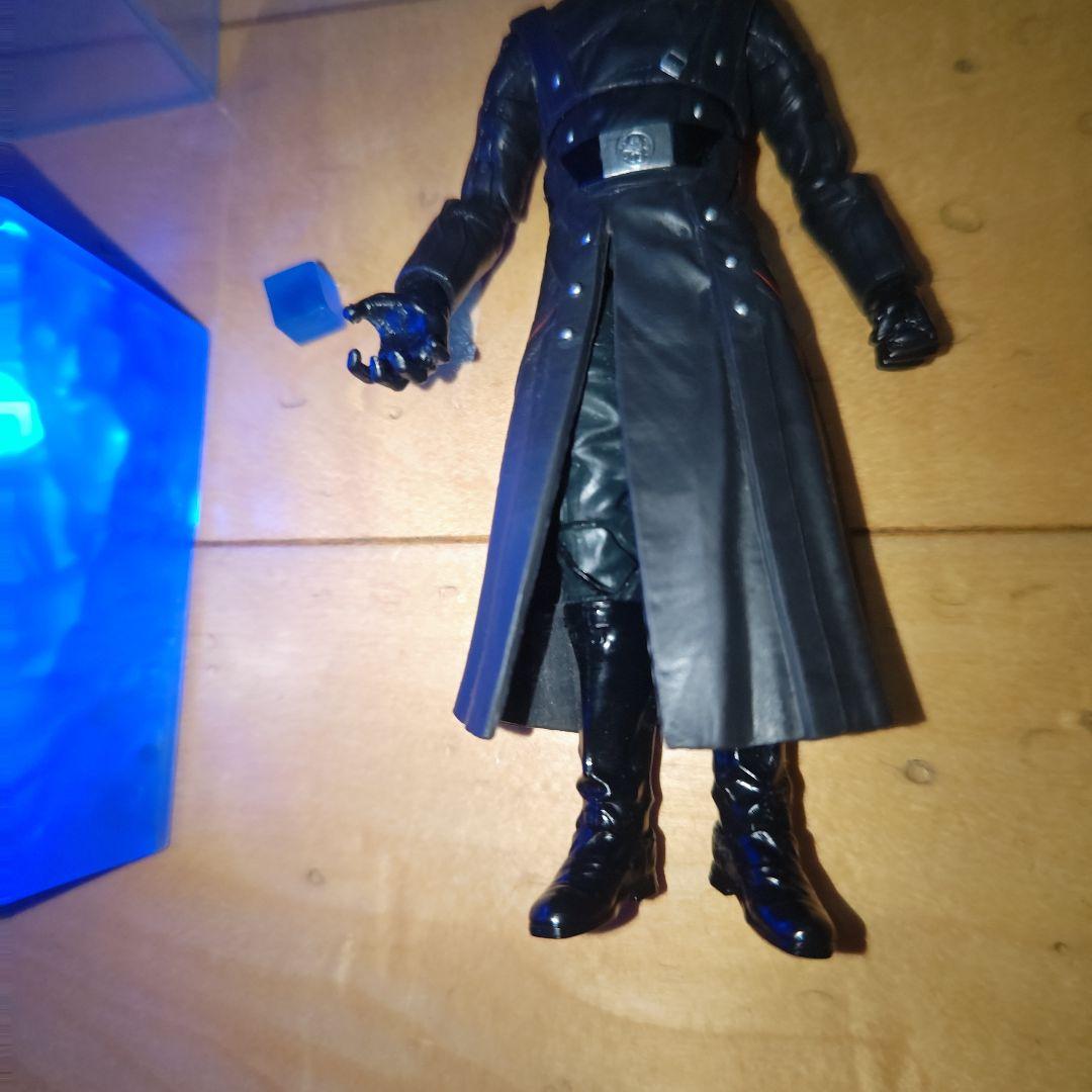 マーベルレジェンド レッド・スカル＆テッセラクト