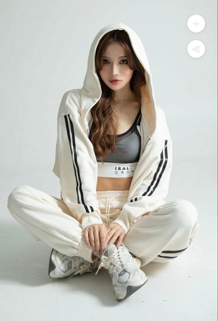 【新品未使用】 IRAL × CRONS ジップパーカーゆんころ S-Mサイズ