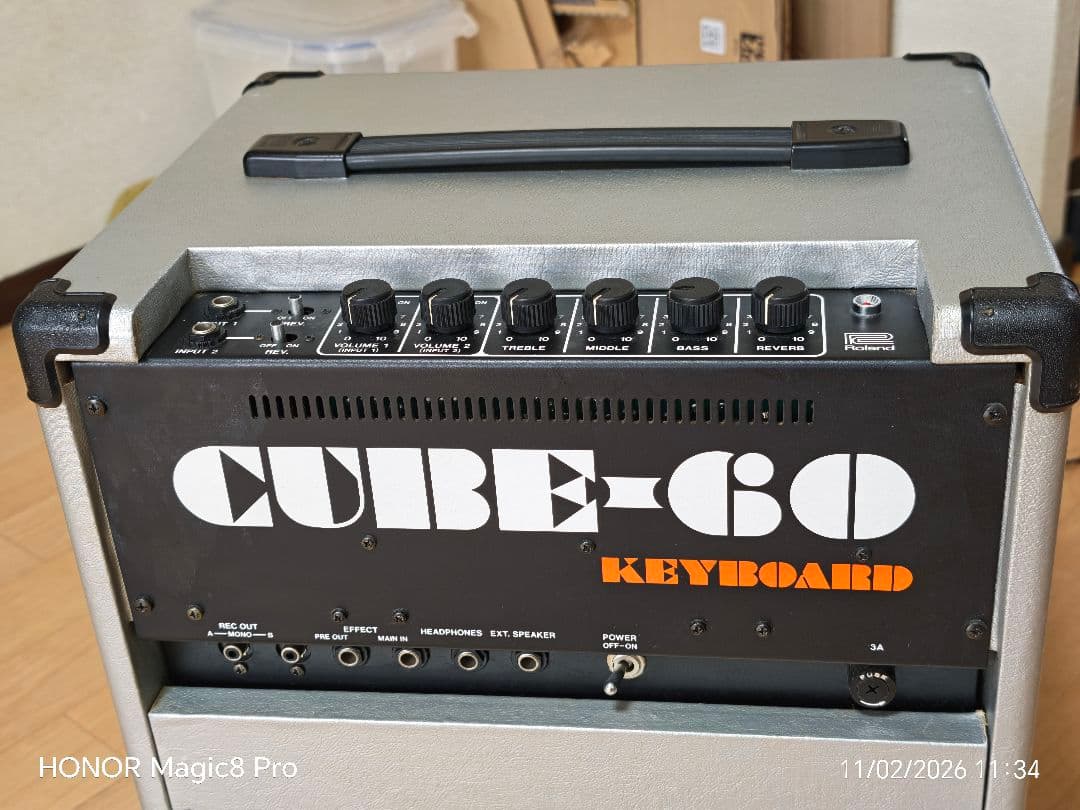 Roland CUBE-60 キーボードアンプ