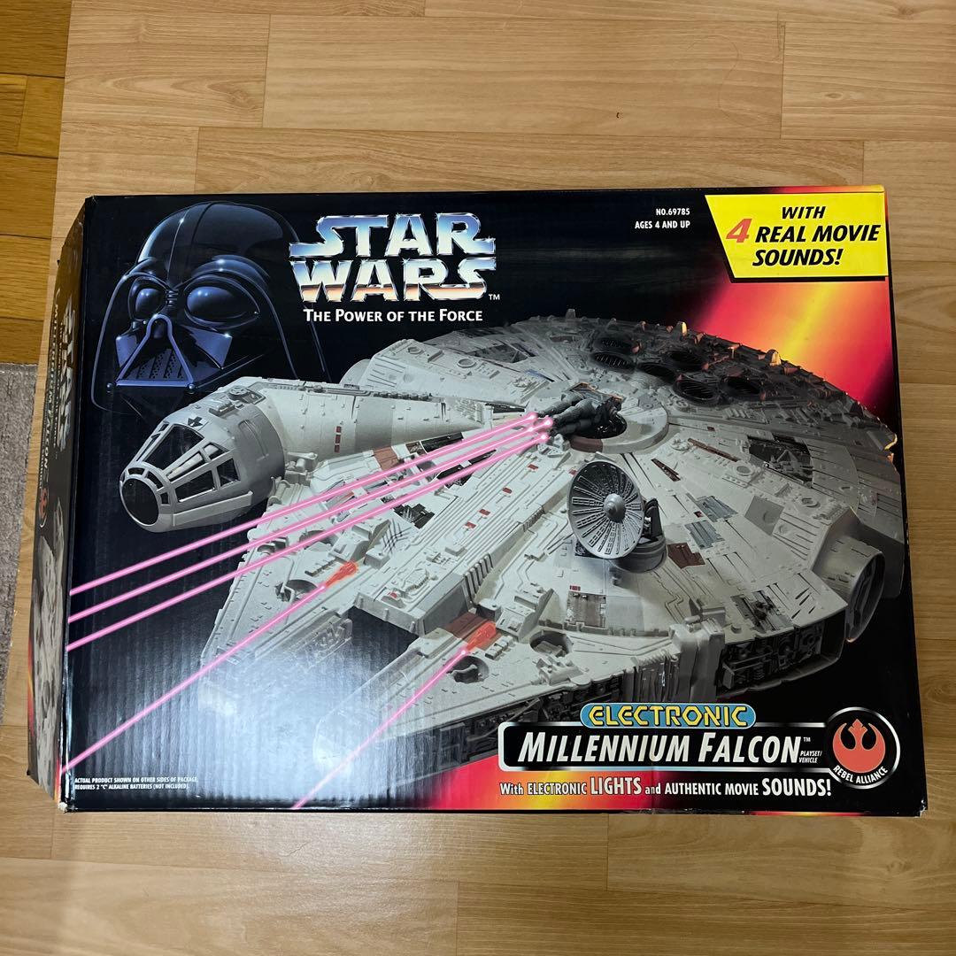 ケナー社製　 スター・ウォーズ ミレニアムファルコン