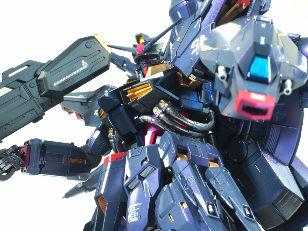 MGプロヴィデンスガンダム 塗装済完成品