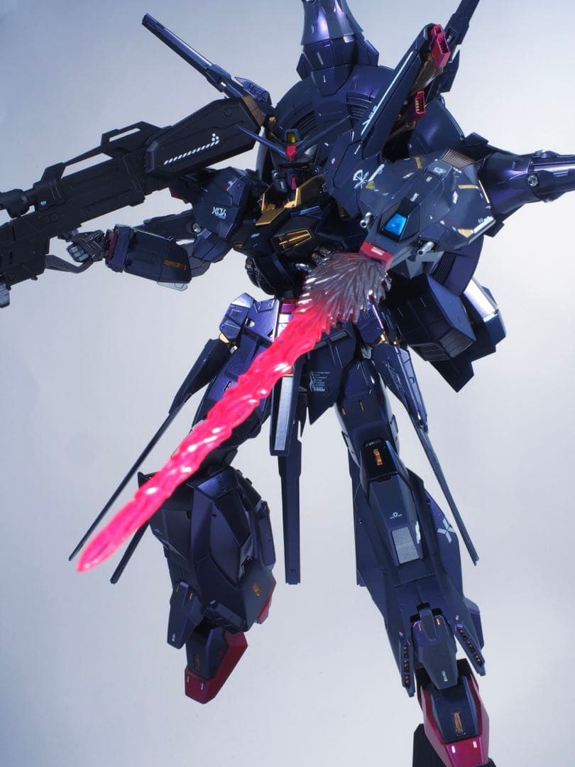 MGプロヴィデンスガンダム 塗装済完成品