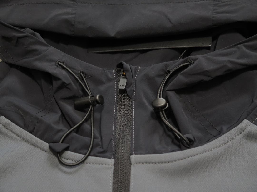 ⓂBRIEFING GOLF ブリーフィングゴルフ背面ロゴハーフジップフーディー