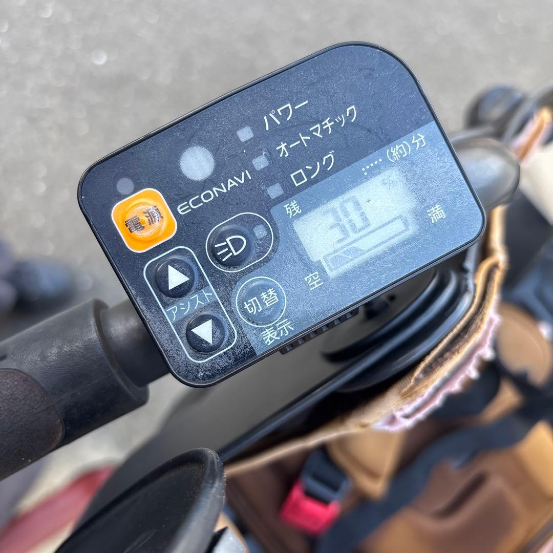 電動アシスト自転車 チャイルドシート付き 充電器あり　後輪タイヤパンク