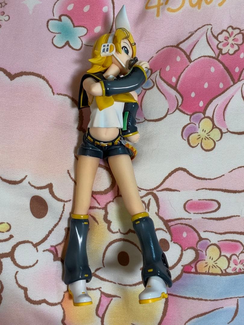 鏡音リン　フィギュア