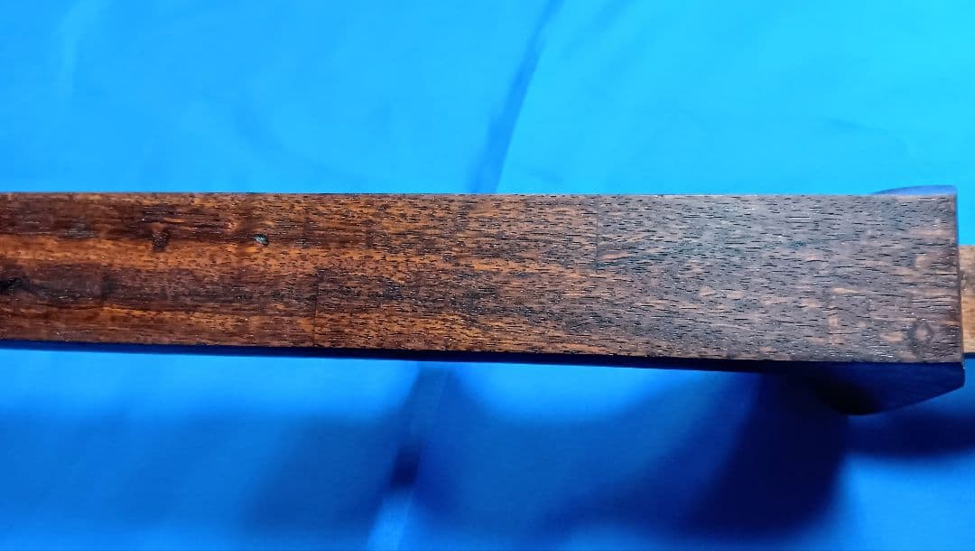 津軽三味線 東さわり 2940g 棹幅31.5ミリ　表皮張り替え済　ケース付