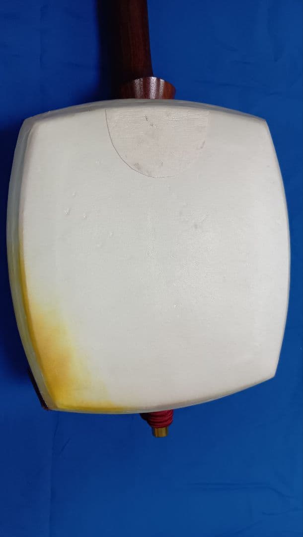 津軽三味線 東さわり 2940g 棹幅31.5ミリ　表皮張り替え済　ケース付