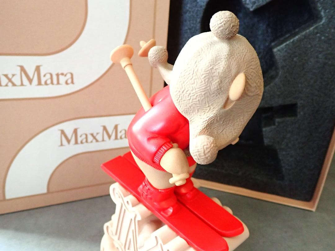 MaxMara ベアフィギュア 高25㎝ ノベルティー 非売品 TOY