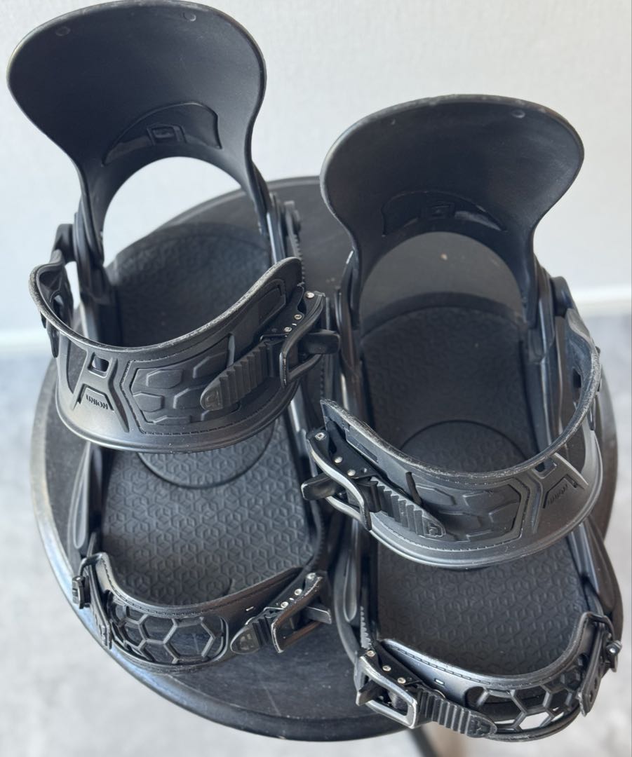 UNION STRATA ストラータ スノーボード バインディング ビンディング
