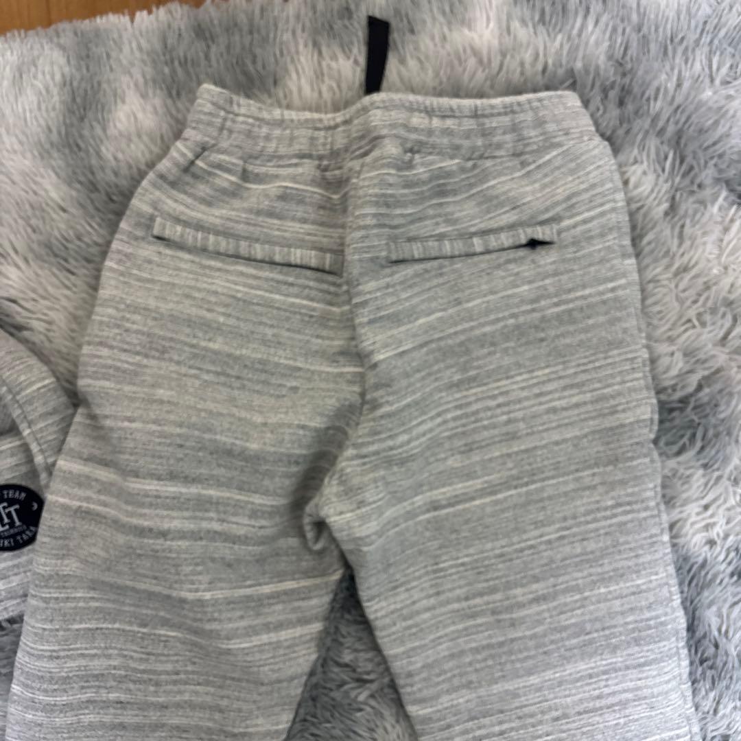 ルースイソンブラ　スウェット