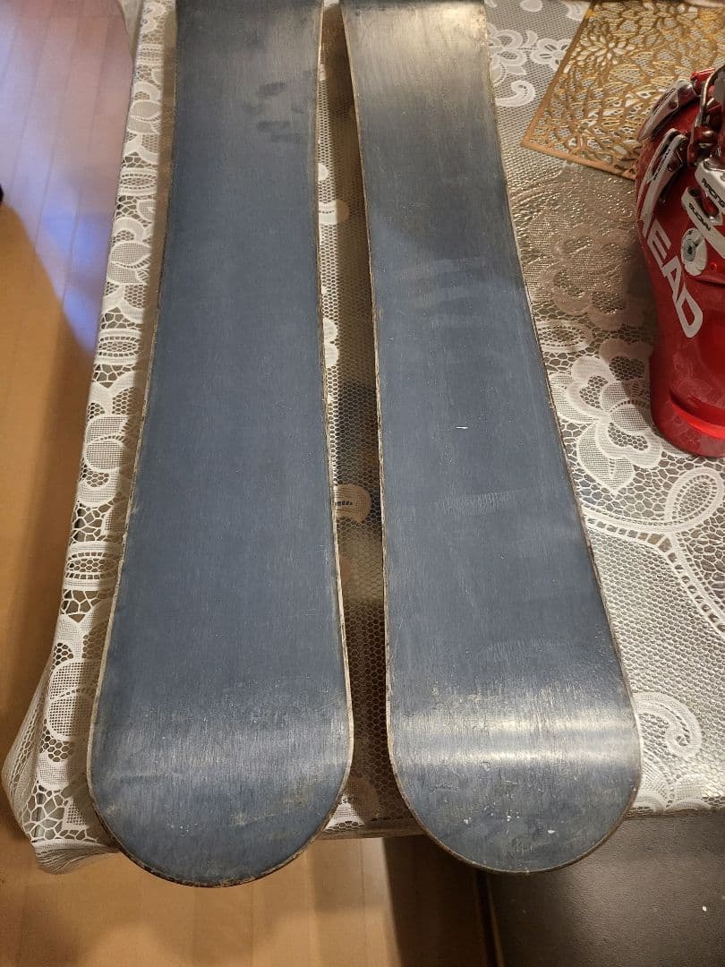 HEAD ブーツとスキー板26.5。