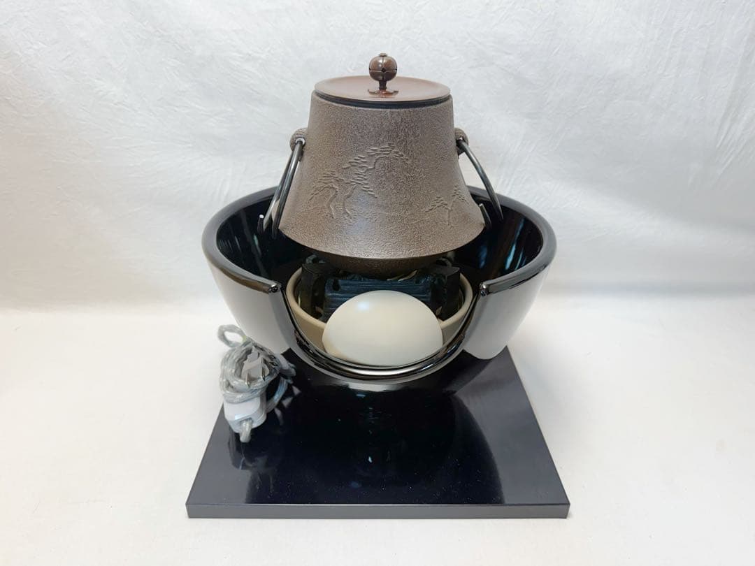 未使用 茶道具 黒真塗 紅鉢型 野々田商店製電熱器 佐藤清光造 松地紋富士釜共箱