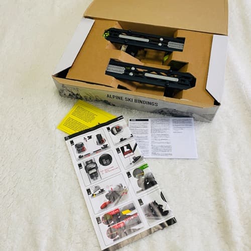 未使用　TYROLIA チロリア ATTACK2 13 GW ビンディング単体