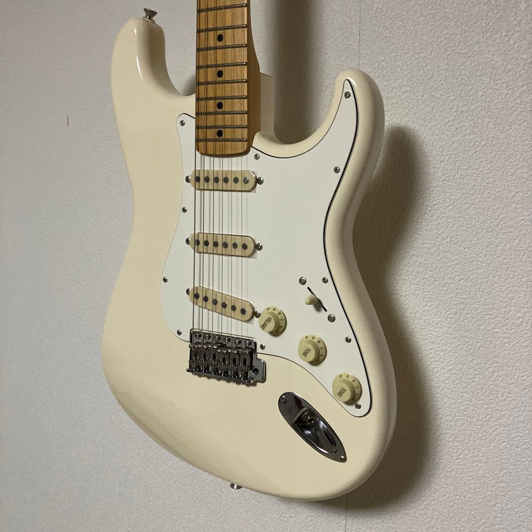 フェンダー　fender JV modified ストラト　新品ハードケース付き