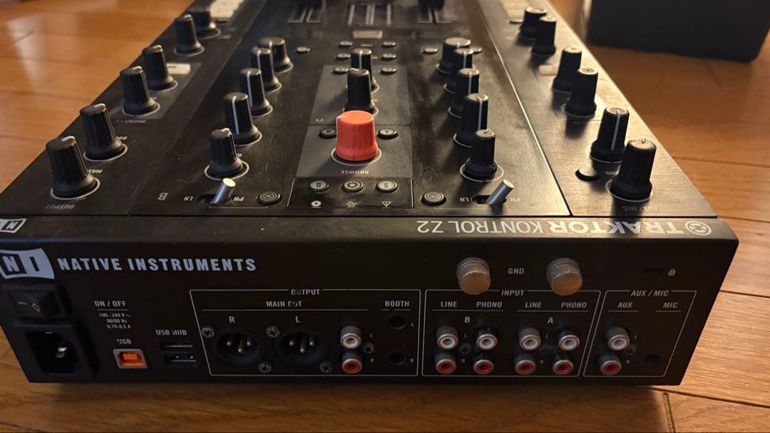 TRAKTOR KONTROL Z2 DJミキサー