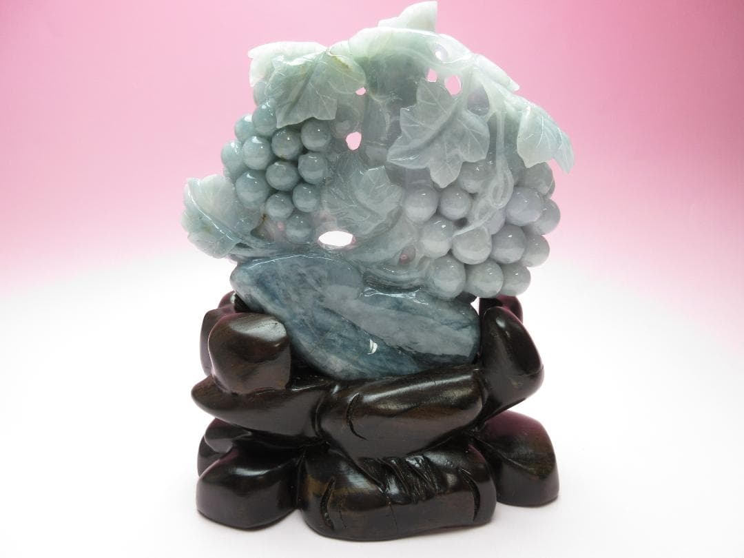 天然ひすい 本翡翠 樹脂含侵なし 葡萄置物 TN111 70728