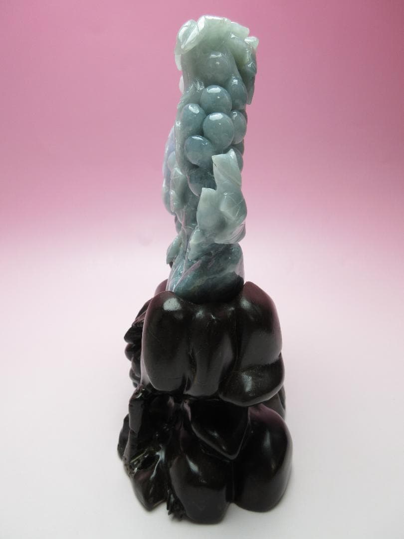 天然ひすい 本翡翠 樹脂含侵なし 葡萄置物 TN111 70728