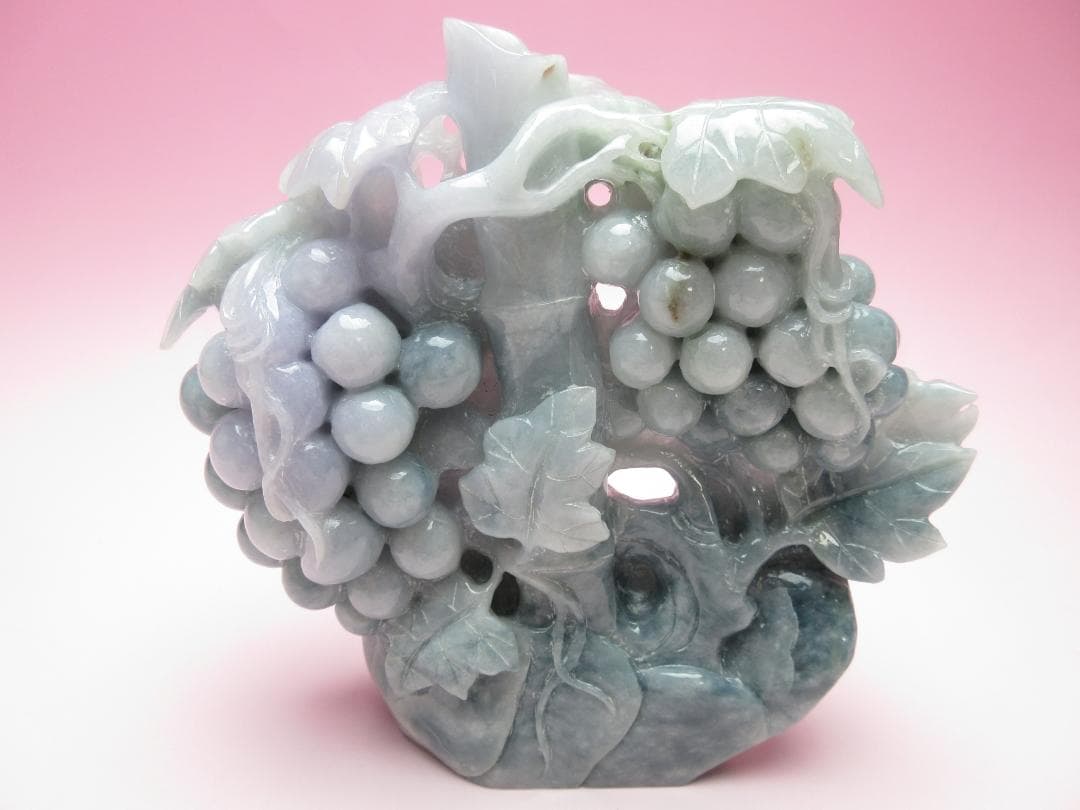天然ひすい 本翡翠 樹脂含侵なし 葡萄置物 TN111 70728
