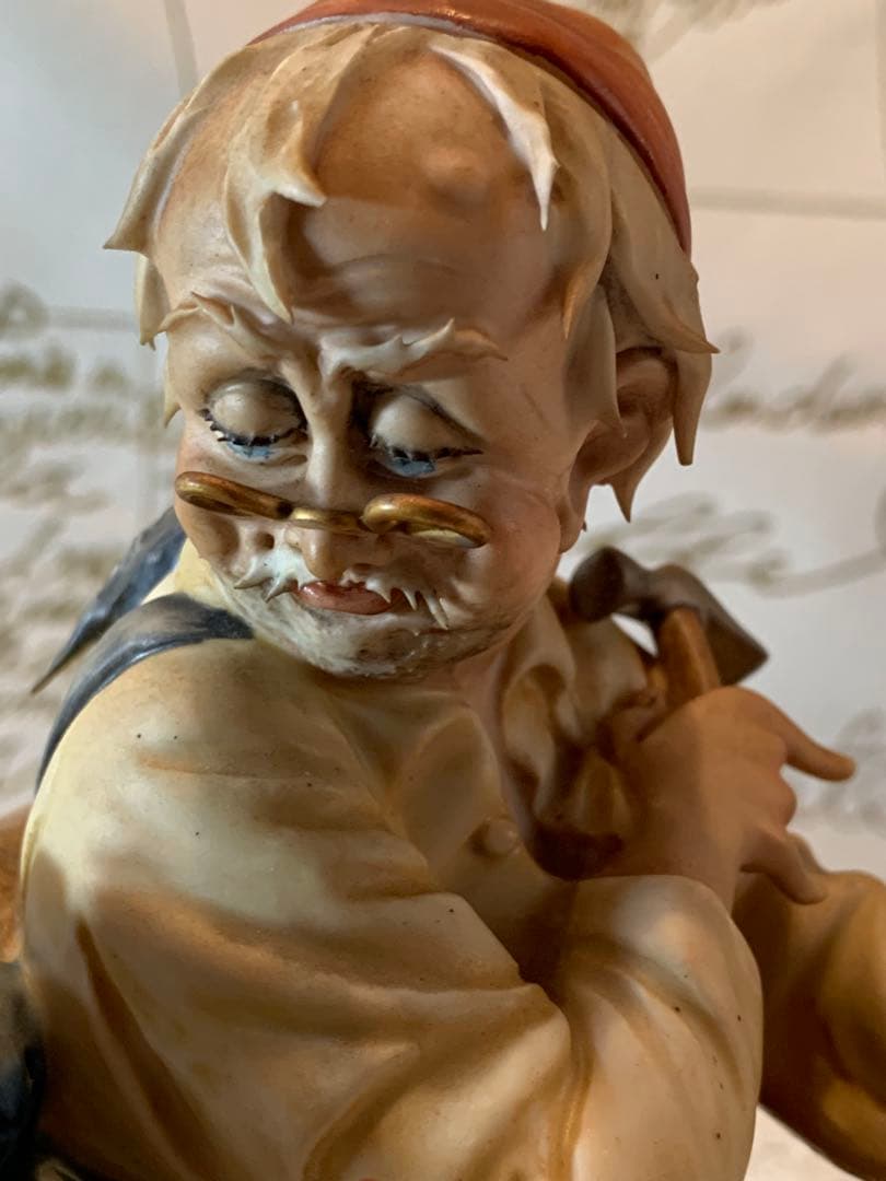 イタリア製　カポテモンテ　靴屋の叔父さんと少年の陶器人形！まつ毛まで陶器です！