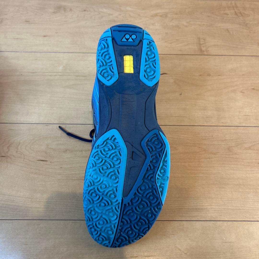 【十分に使える】ヨネックスパワークッションエアラスダッシュ3 GC 27.5cm