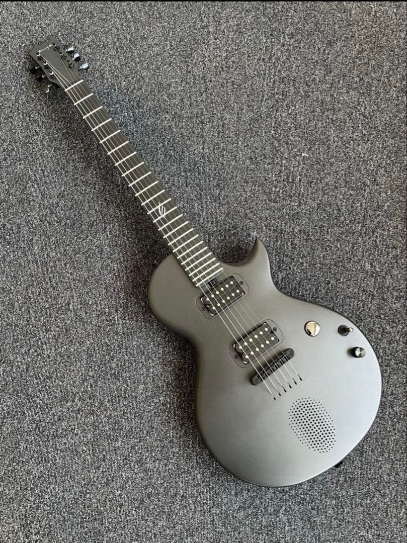 Enya Nova Go Sonic カーボンファイバー製ギター