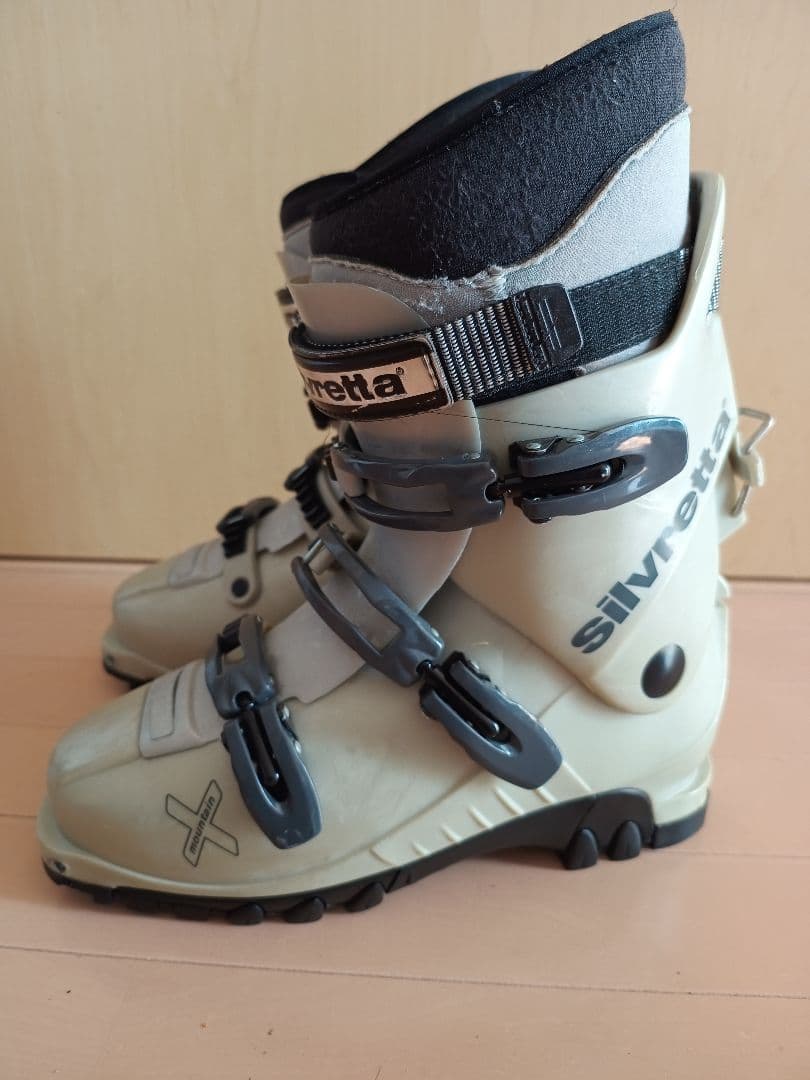 ないあ Silvretta スキーブーツ