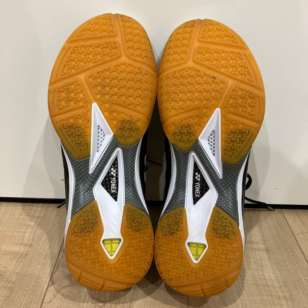 【美品】 YONEX パワークッション65Z バドミントンシューズ ブラック