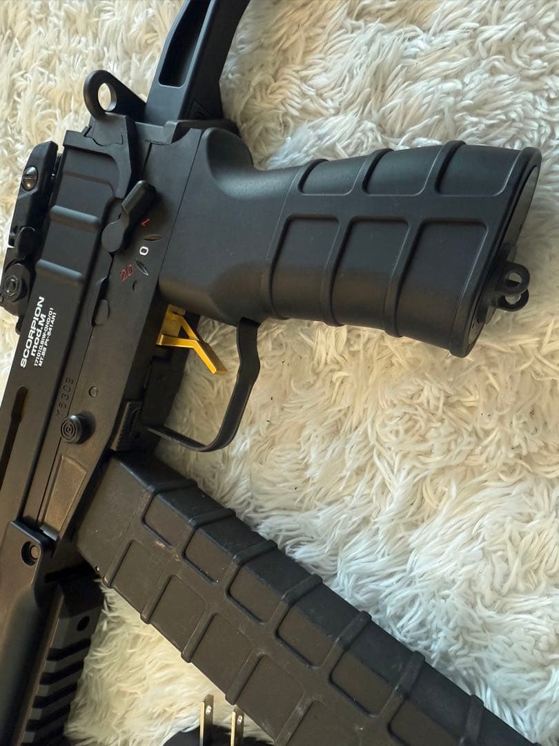 東京マルイスコーピオンMOD.M & M4QD＆MAGPUL