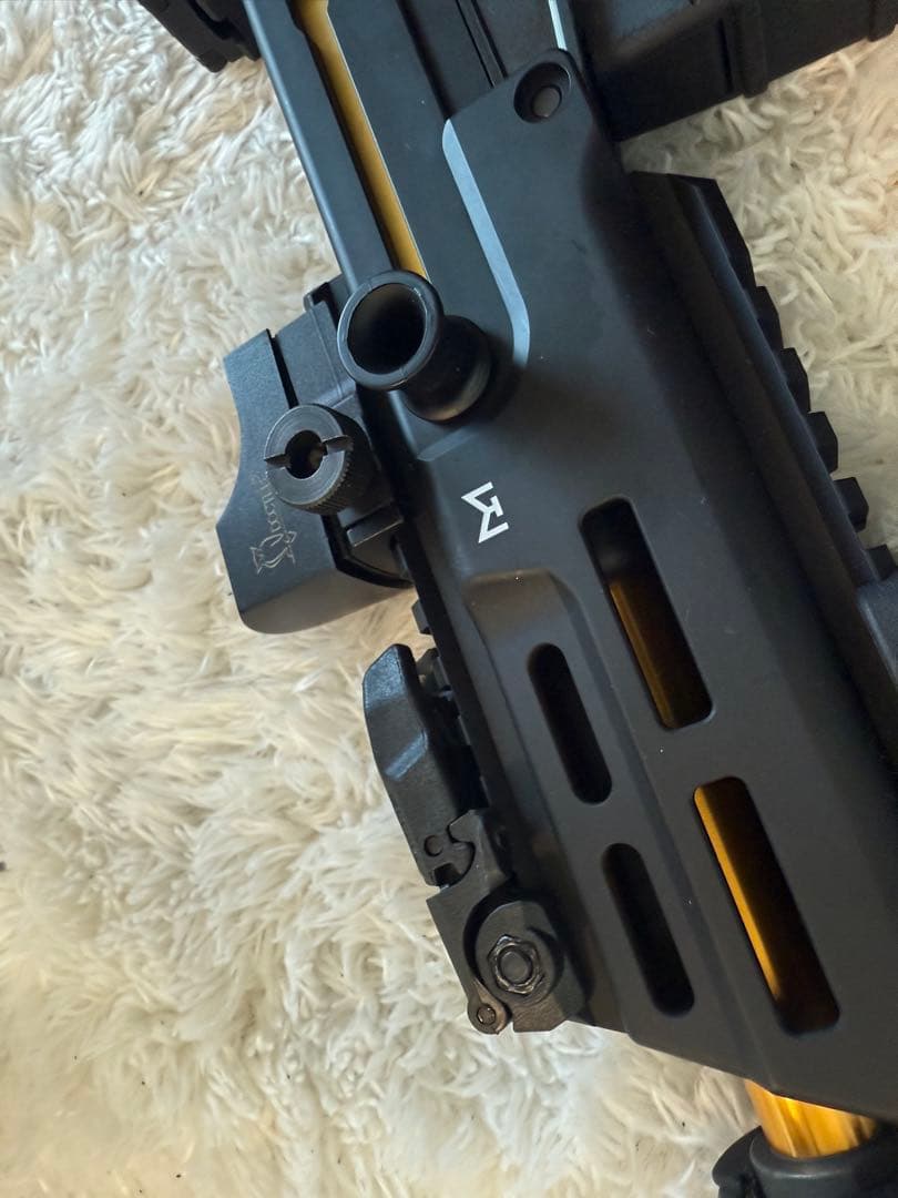 東京マルイスコーピオンMOD.M & M4QD＆MAGPUL