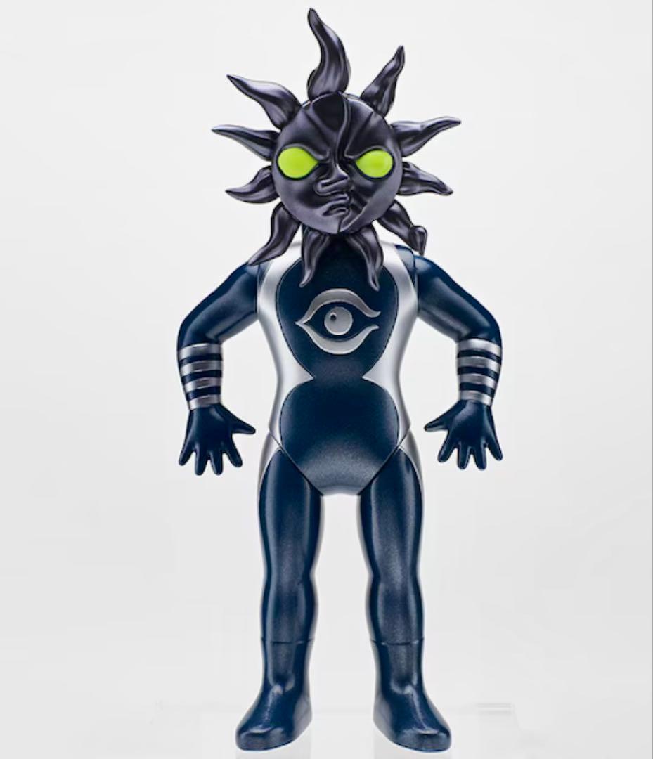 玉吉@プロフ読んで下さい　超復刻版タローマンソフビ人形 ブラックタローマン