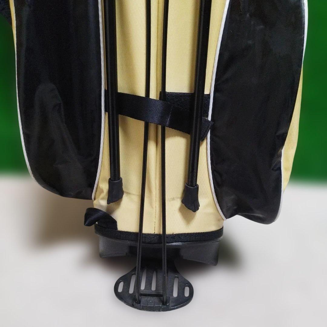 ※美品TaylorMadeスタンド式キャディバッグ ベージュ/黒フード無 int