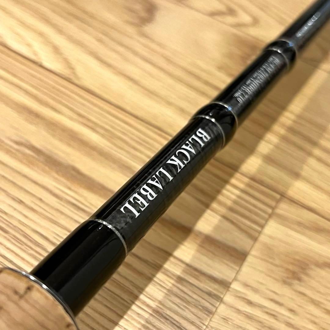 ダイワ ブラックレーベル FM 7102 MHRB