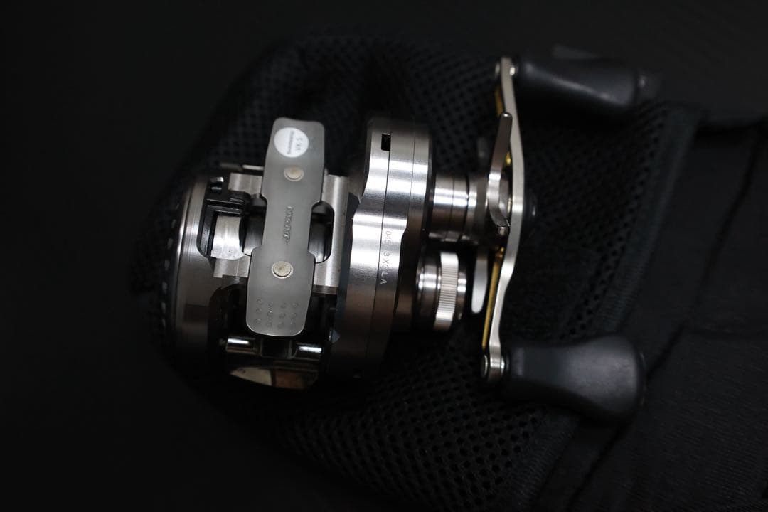 シマノ　ベイトリール 23 カルカッタコンクエスト BFS XG LEFT