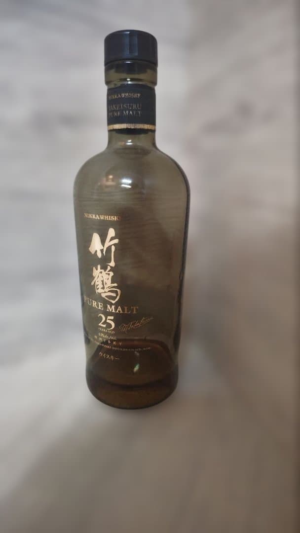 竹鶴 ピュアモルト 25年　700ml　空瓶のみ