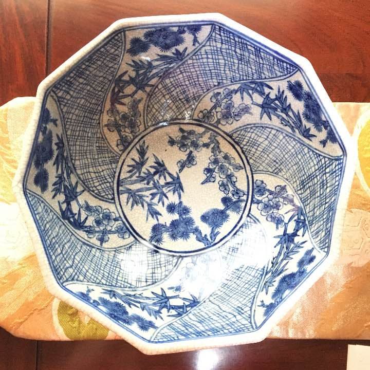 骨董品鉢足付き