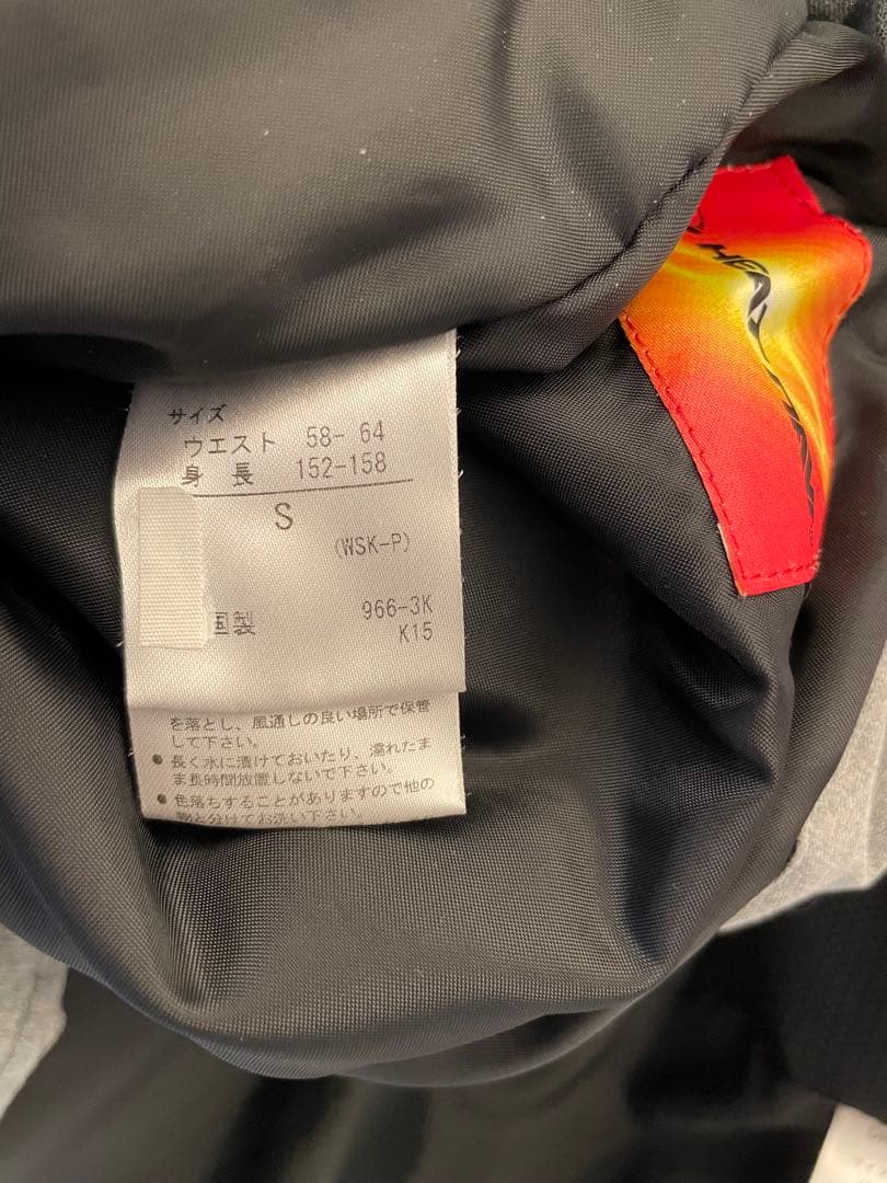 〔美品〕 デサント スノーボースキーウェア　レディース ジュニア　サイズS