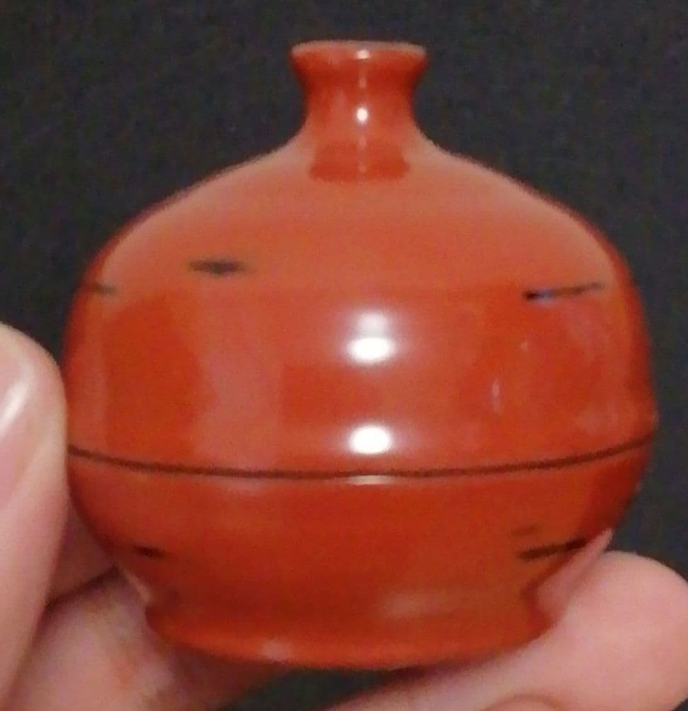 磯矢阿伎良作　朱塗　根来　香合　共箱　略歴付　茶道具