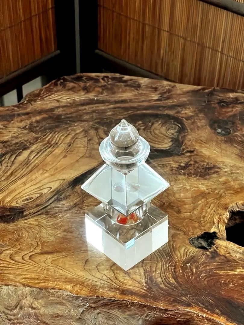 仏教美術 五輪塔 舎利塔 クリスタル