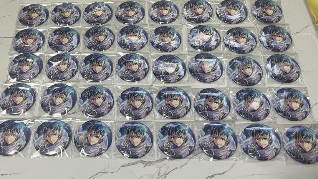 アイナナ　百　缶バッチ