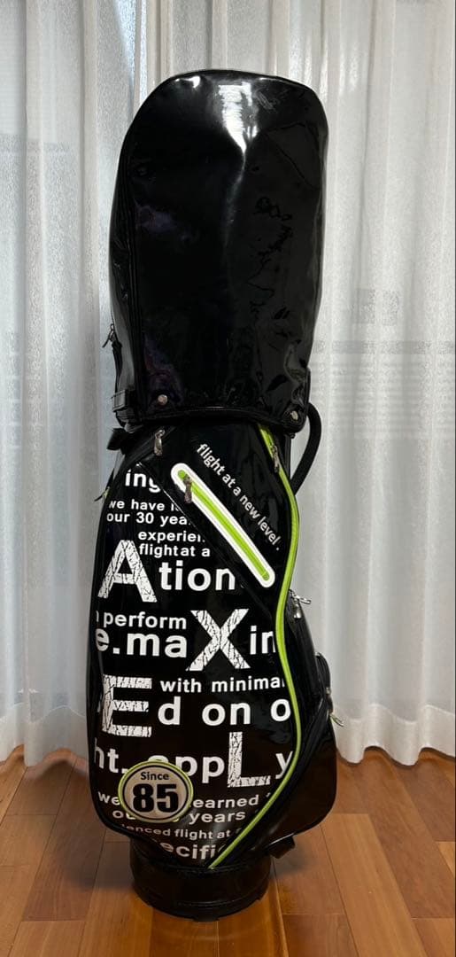 値下！ゴルフ　キャディバッグ　アクセル メンズ　エナメル系 AXEL