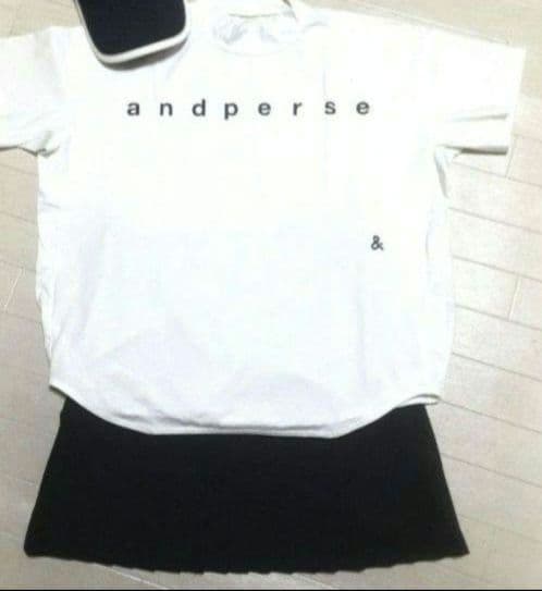 再再再値下げ新品　アンパスィ　モックネックМ　白ホワイト