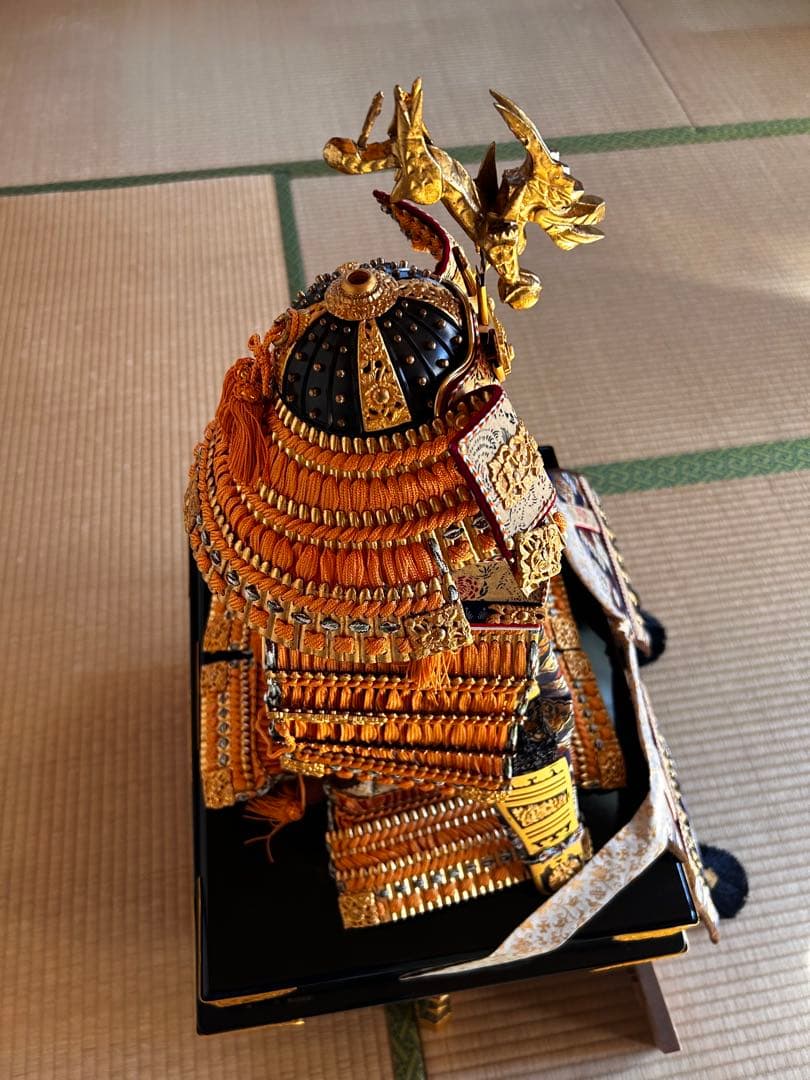 ★金箔押大鎧　伝統的な日本の武士の鎧★