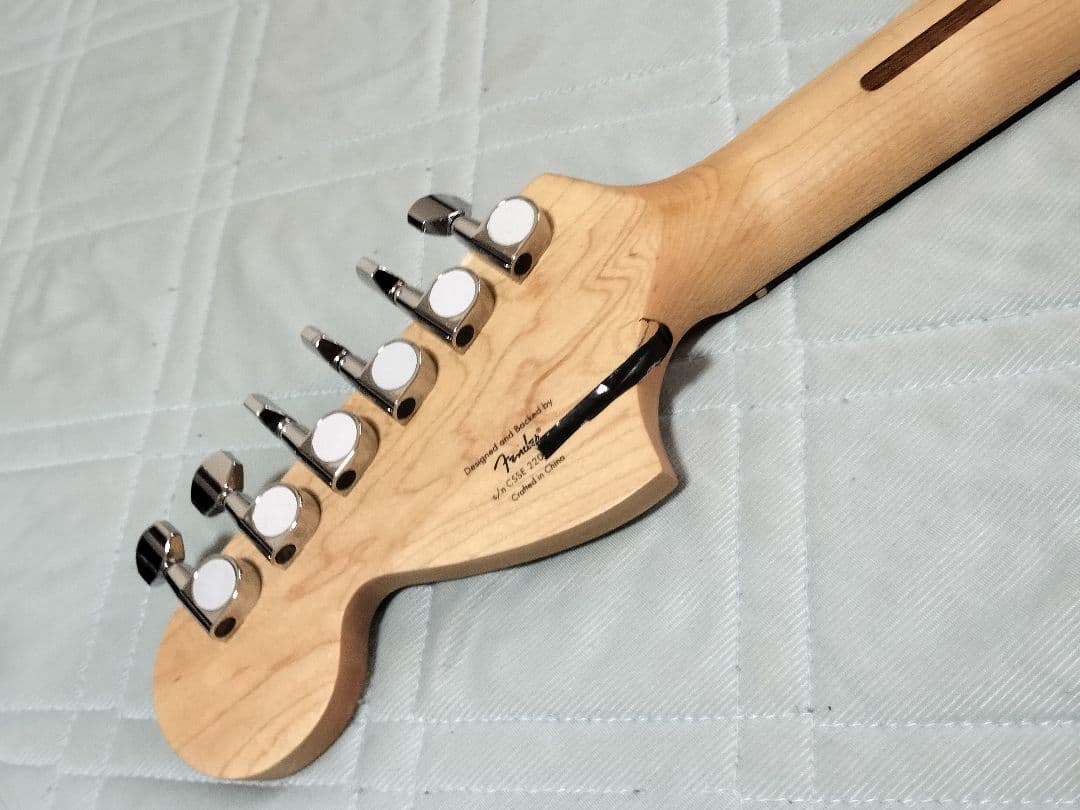 Squier スクワイヤー ストラトキャスター FSR ケースオマケ多数付