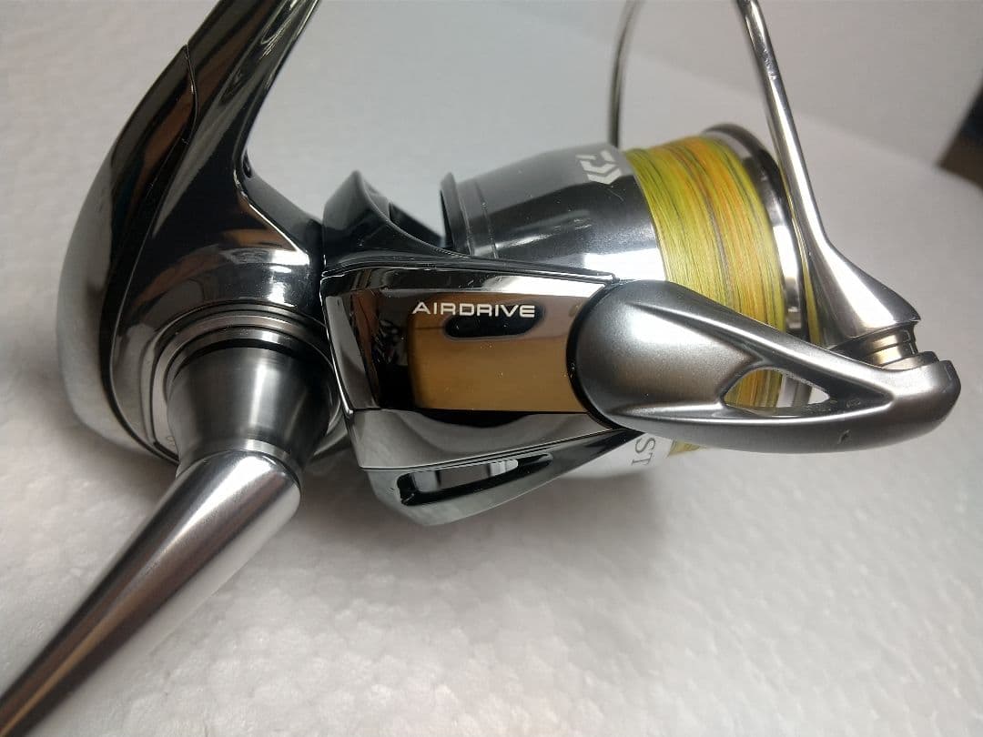 完品！未登録！ハンドル未使用！ ダイワ 23イグジスト SF 2500 SS