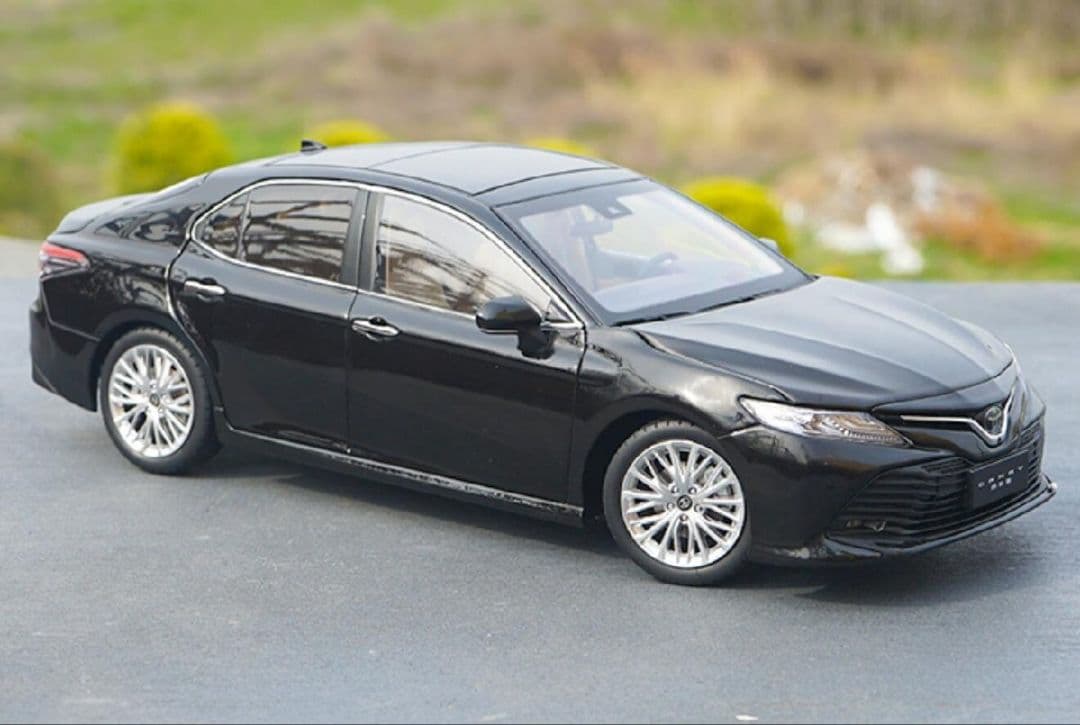1/18 パインディモデル　トヨタ カムリ ミニカー 黒