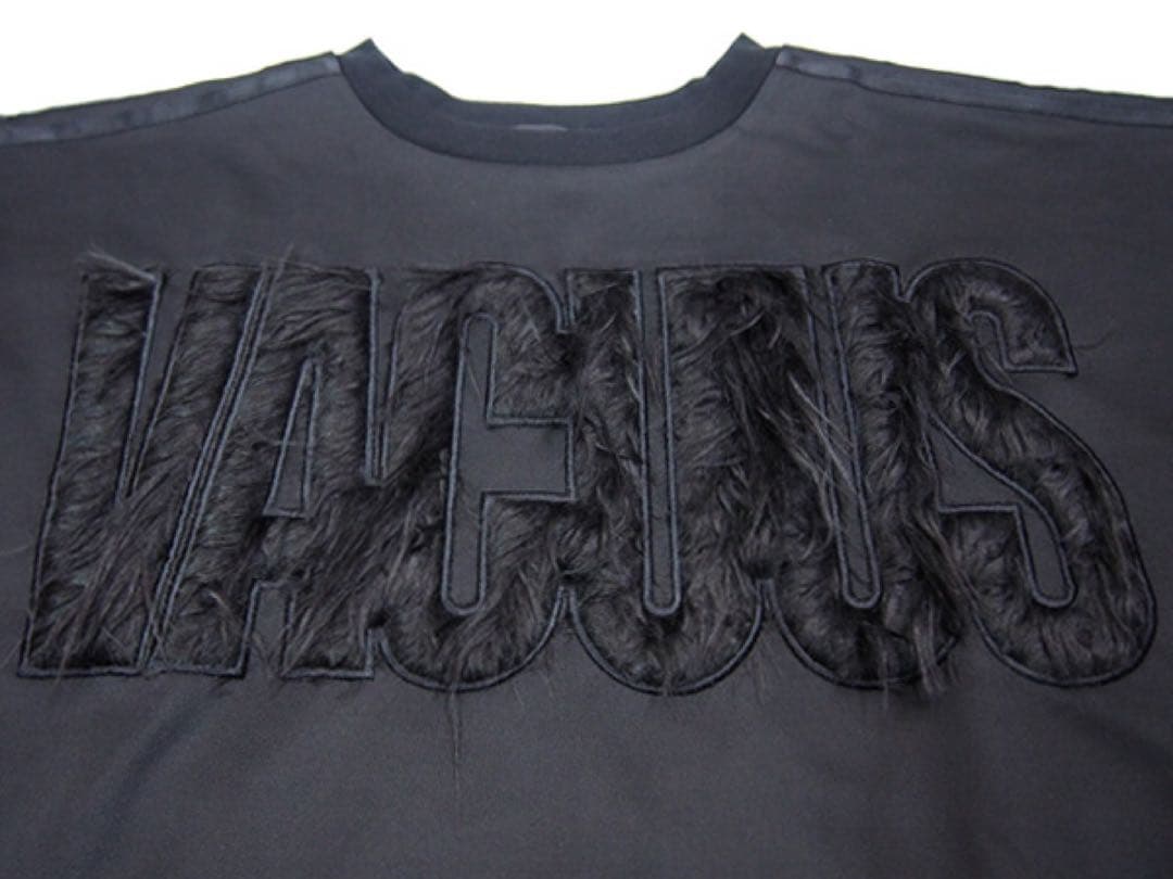 【マダラニンゲン 3rd collection 黒色の嬲り 】ファーカットソー