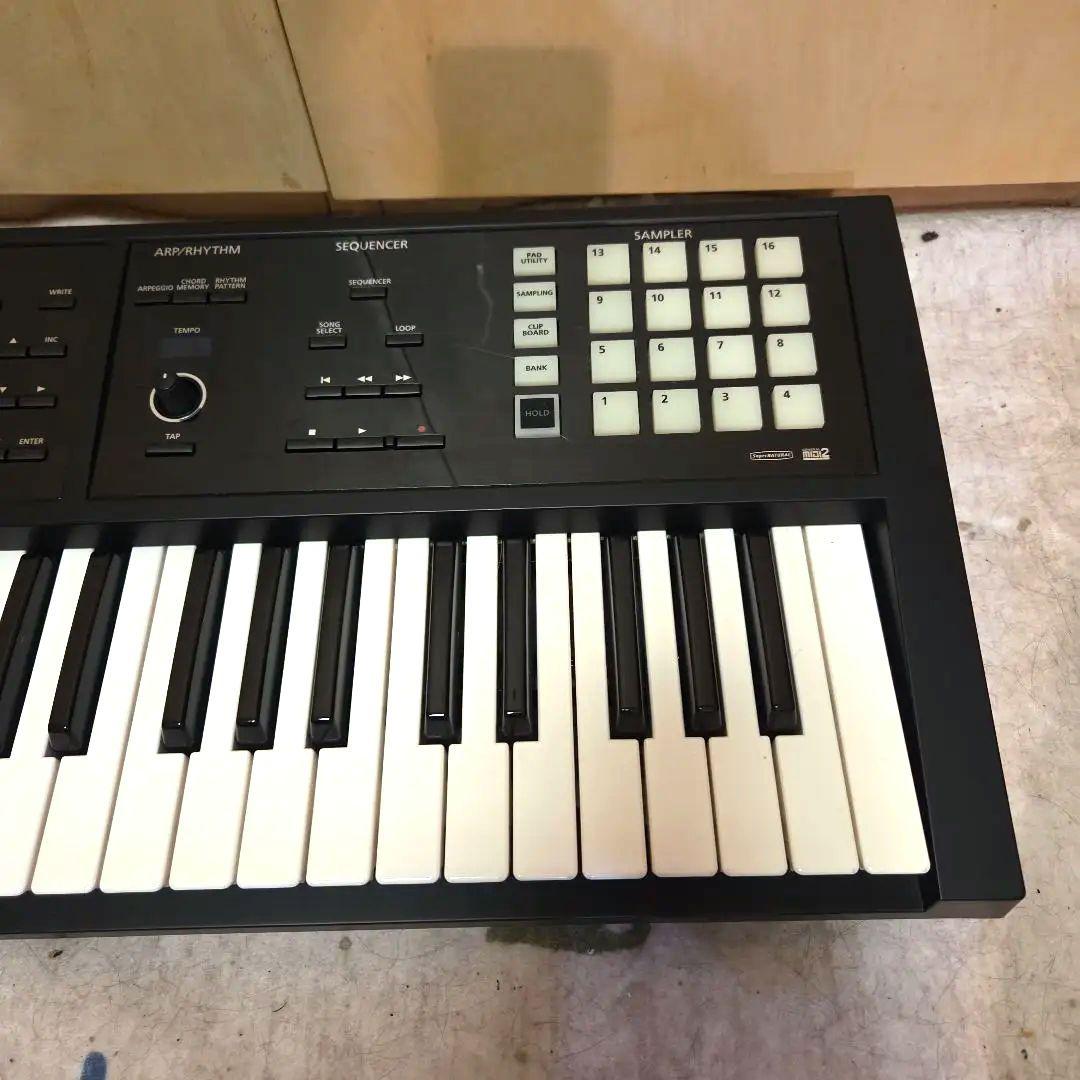 【取りに来れる方限定】Roland FA-06 シンセサイザー 61鍵盤